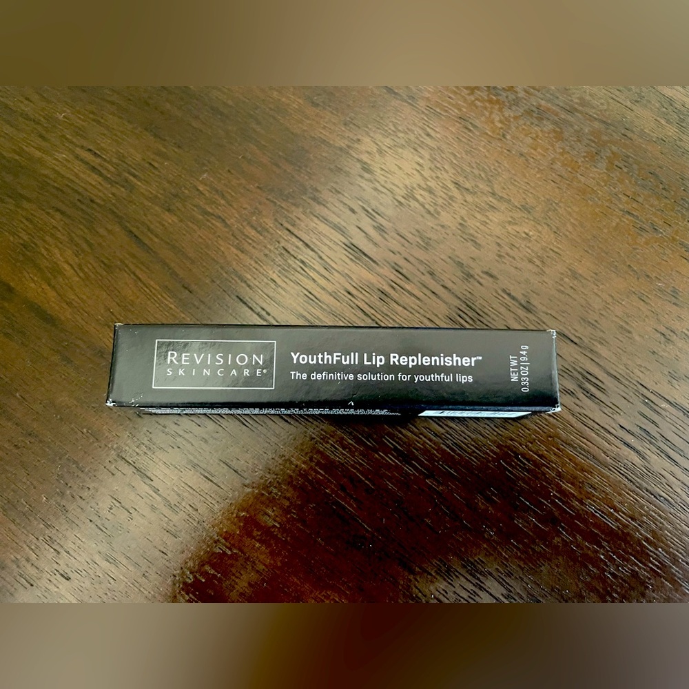 NEW! Revision Skincare Youthfull Lip Replenisher 0.33oz